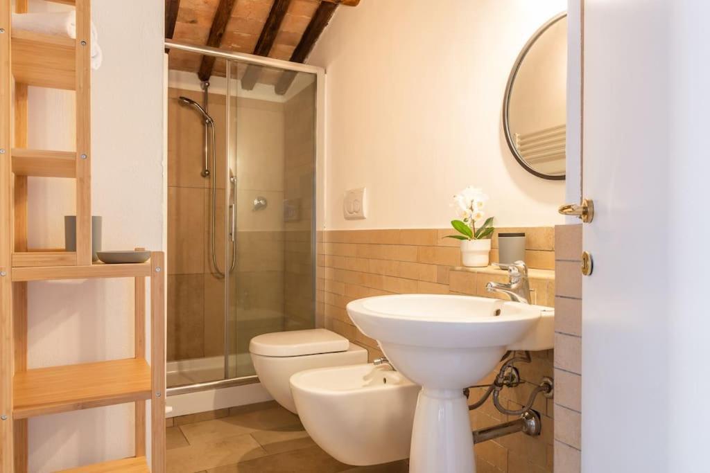 Mimosa- Loft Elegante Con Terrazza Nel Centro Di Apartment