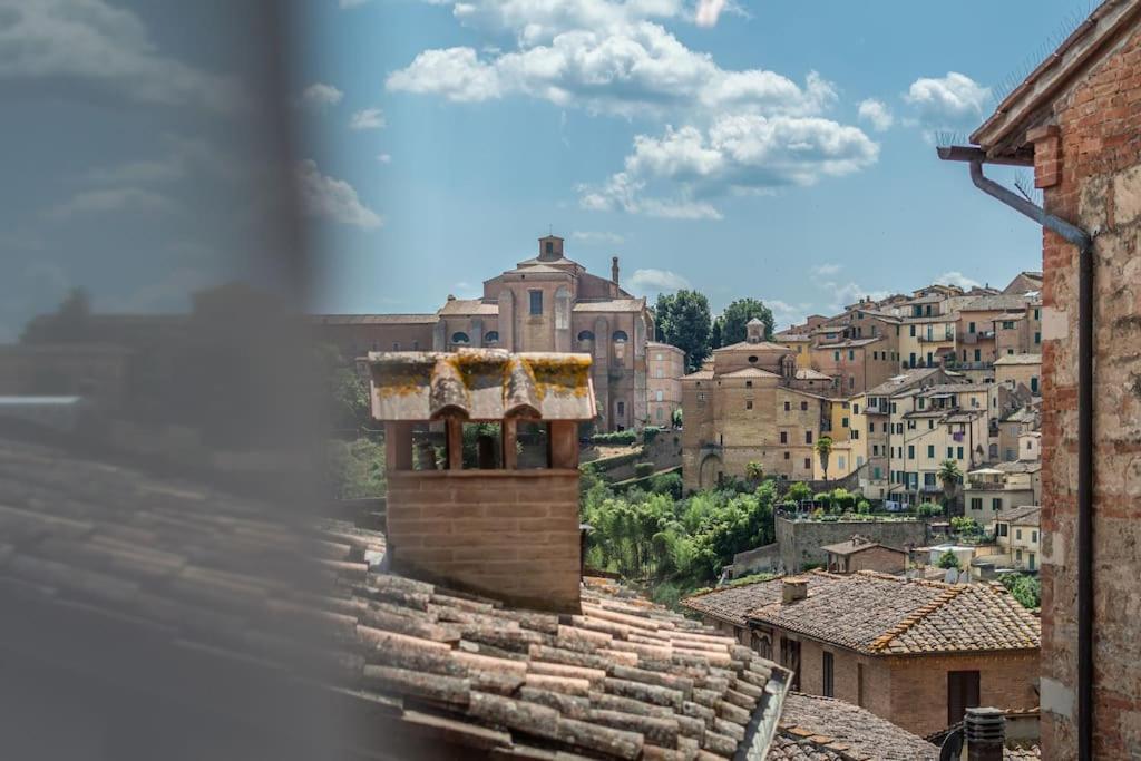 Mimosa- Loft Elegante Con Terrazza Nel Centro Di * Siena