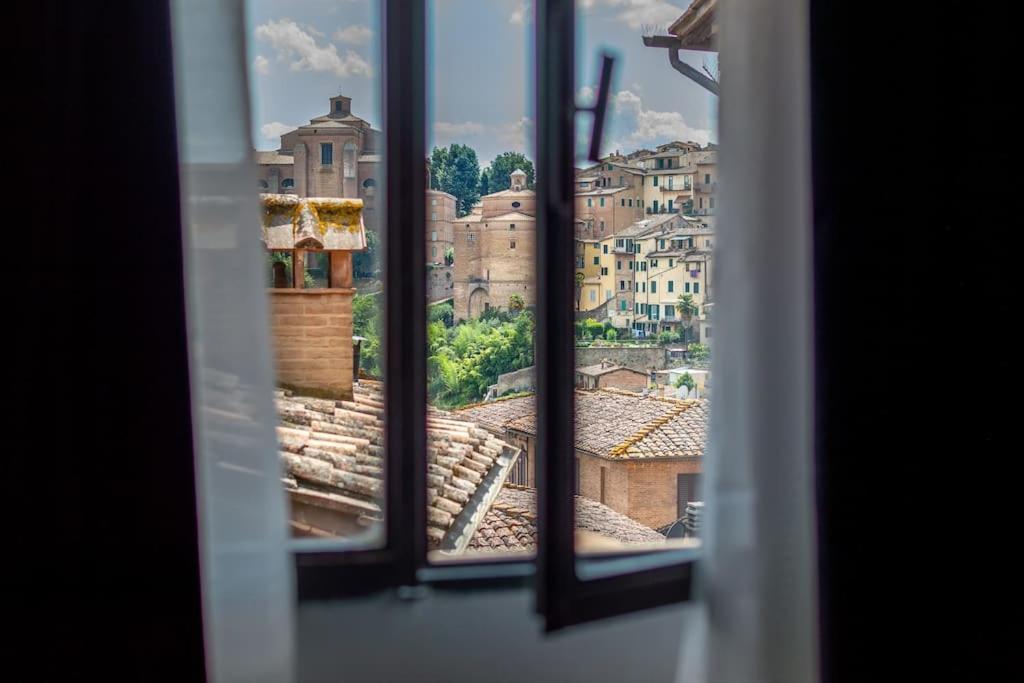 Apartment Mimosa- Loft Elegante Con Terrazza Nel Centro Di Siena